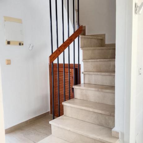 Chalet adosado en Salvador Dali, 70