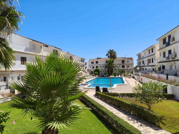 Chalet pareado en calle Calar Alto