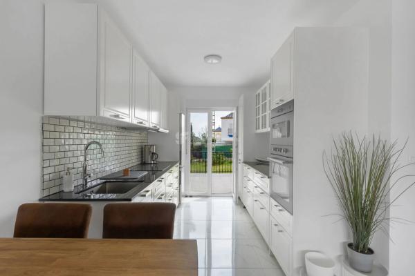 Chalet pareado en avenida de Torrevieja, 161