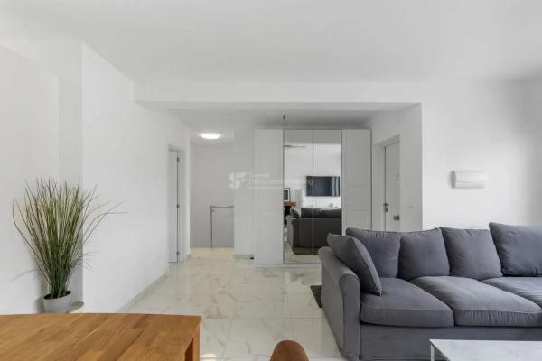 Chalet pareado en avenida de Torrevieja, 161