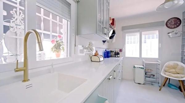 Chalet pareado en calle las Rosas