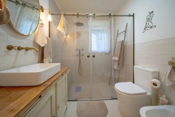 Chalet pareado en calle las Rosas