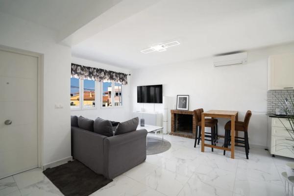 Chalet pareado en avenida de Torrevieja