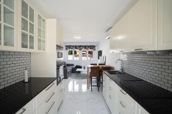 Chalet pareado en avenida de Torrevieja