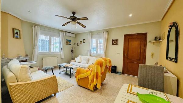 Chalet en Barrio Los Balcones - Los Altos del Edén