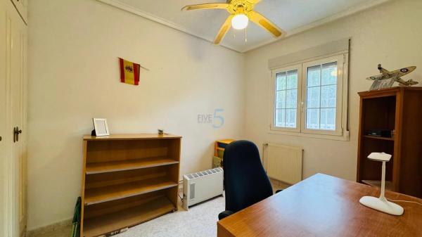 Chalet en Barrio Los Balcones - Los Altos del Edén