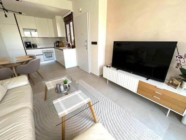 Chalet pareado en calle Pego s/n