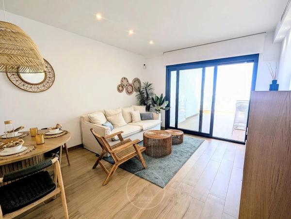 Chalet adosado en avenida de Denia