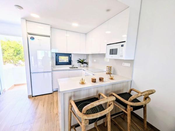 Chalet adosado en avenida de Denia