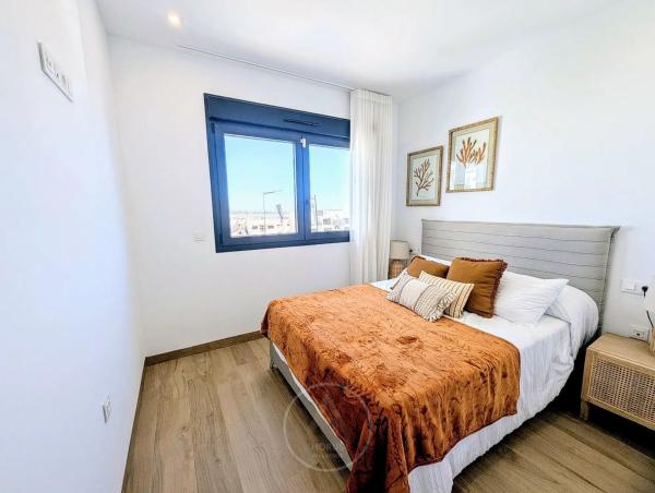 Chalet adosado en avenida de Denia