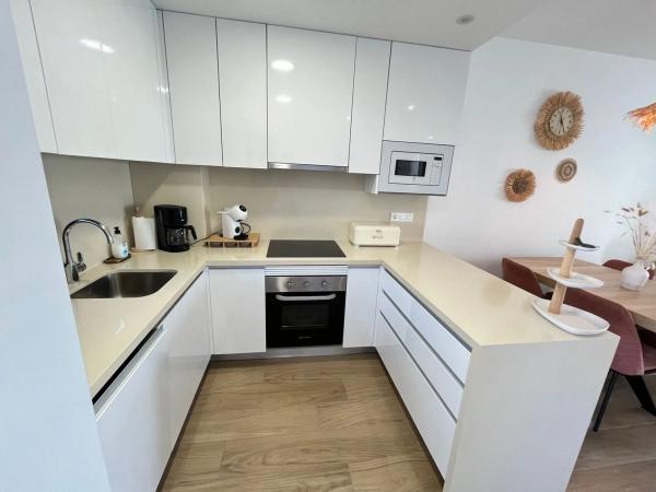 Chalet adosado en avenida de Torrevieja