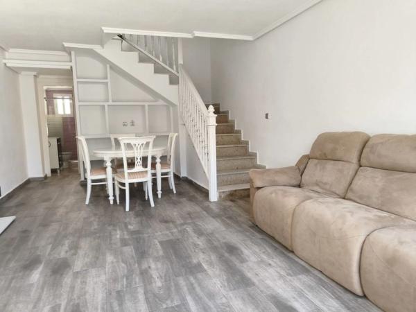 Chalet adosado en avenida Espuña s/n