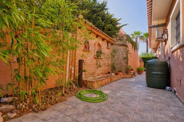 Casa independiente en avenida Bruselas