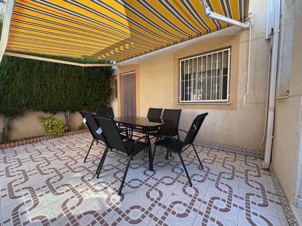 Chalet adosado en lago jardin