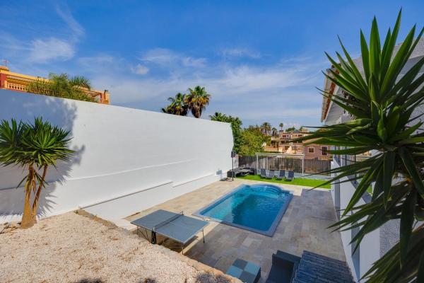 Casa independiente en calle Covadonga