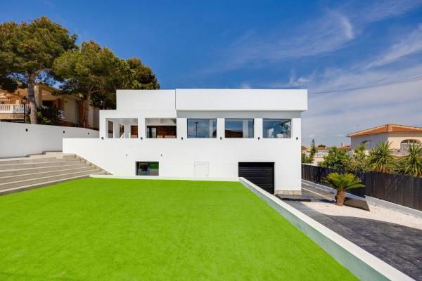 Casa independiente en calle Covadonga