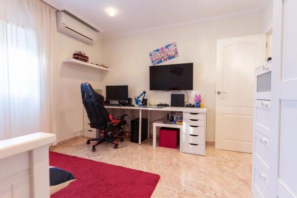 Casa independiente en avenida Tomas Martinez Domenech