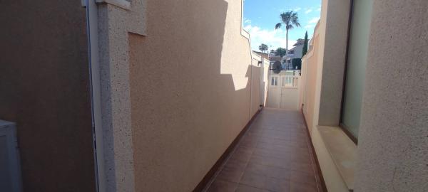 Chalet adosado en calle Veleta, 69