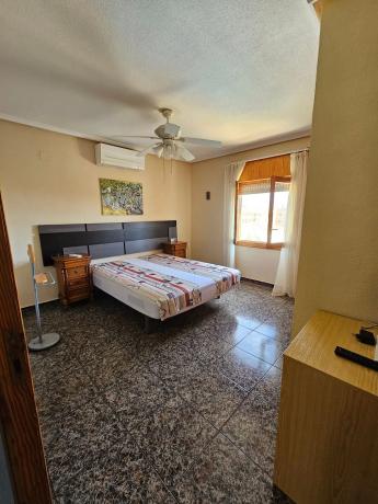 Casa independiente en calle Venus Bal