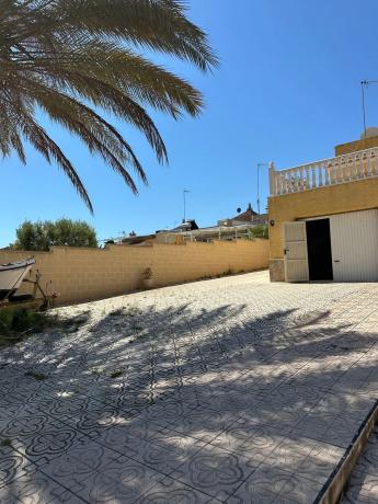 Casa independiente en avenida de Torrevieja