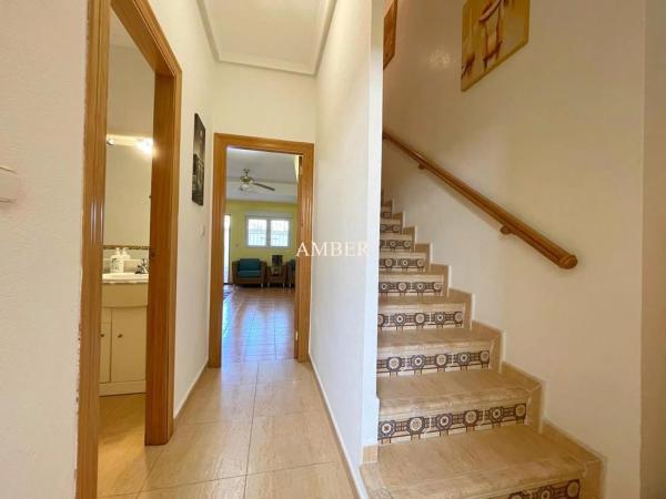 Chalet adosado en Urbanizacion los Altos, 21 ------r