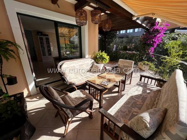 Chalet adosado en calle Laguna Rosa