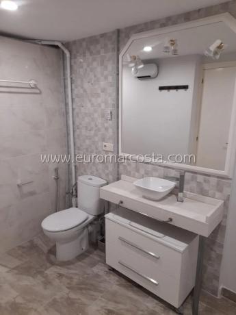 Chalet adosado en calle Laguna Rosa