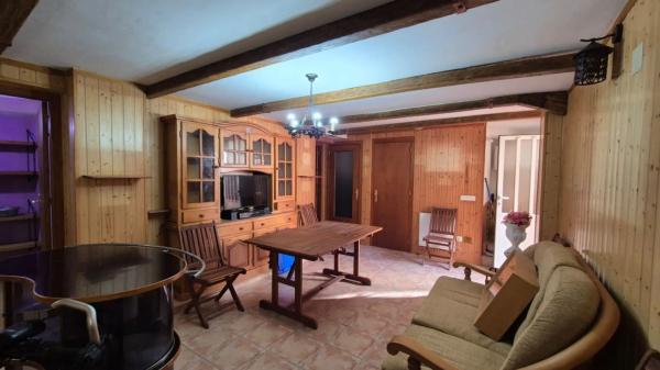 Chalet pareado en calle Miguel Angel Blanco Garrido