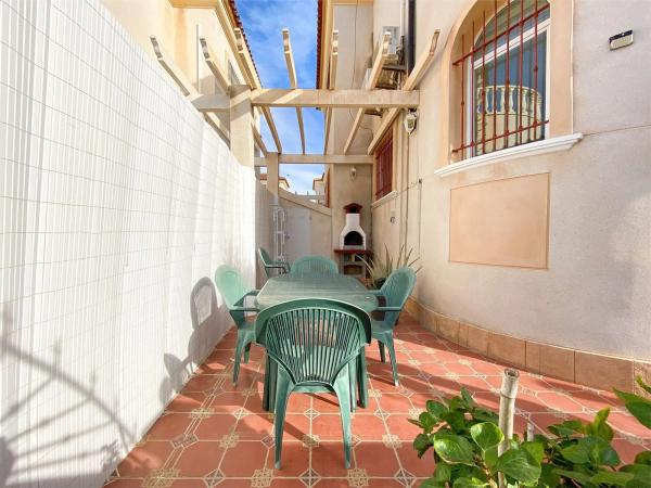 Chalet adosado en Urbanización Princesa Maria