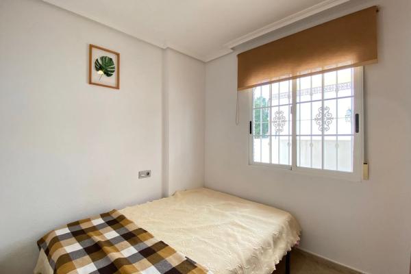 Casa independiente en avenida Torreblanca, 11