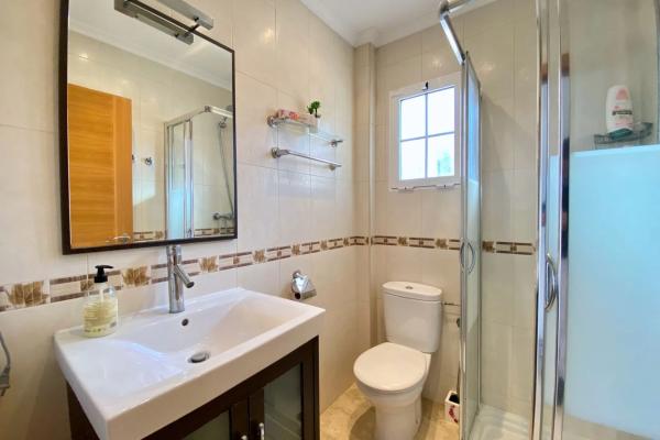 Casa independiente en avenida Torreblanca, 11