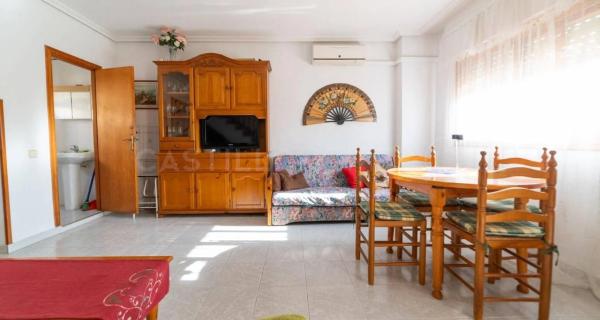 Casa independiente en calle Marcelina