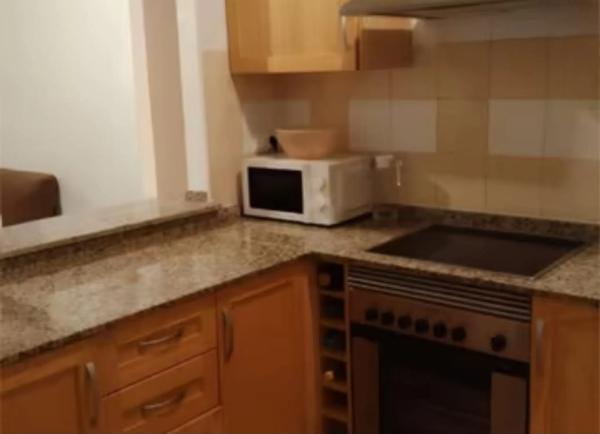 Piso en calle Caritas