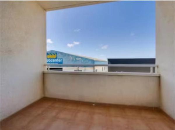 Piso en calle Caritas