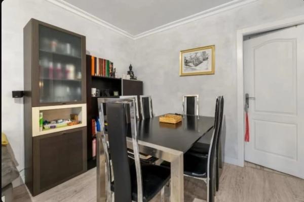 Chalet adosado en calle Argolidas