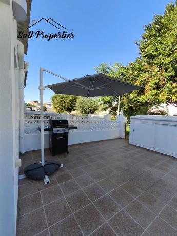 Chalet adosado en calle la Calera