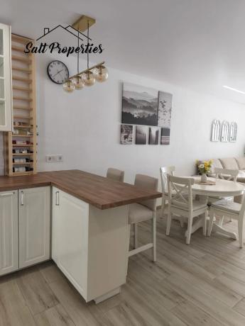 Chalet adosado en calle la Calera