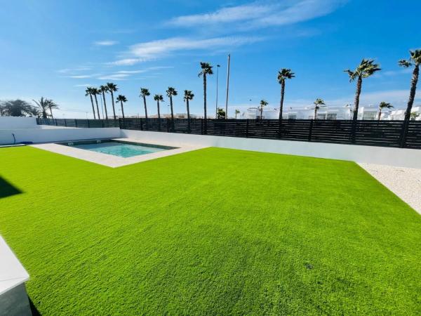 Casa independiente en avenida de las Cortes Valencianas