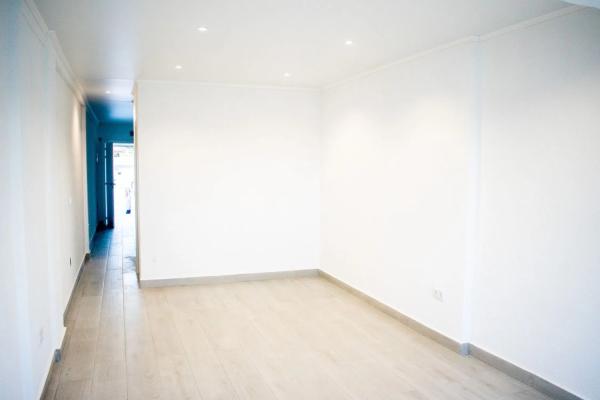 Chalet pareado en calle Ulises, 2