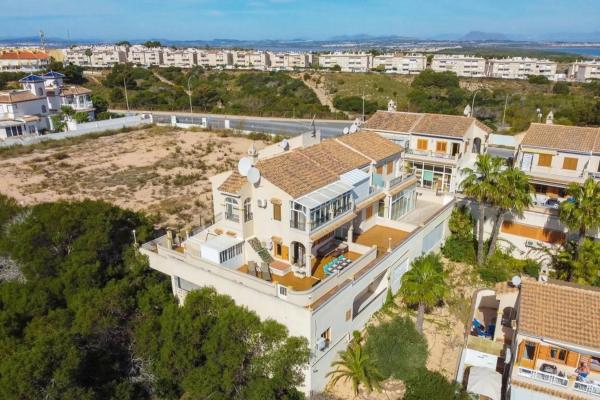 Chalet en avenida Torreblanca