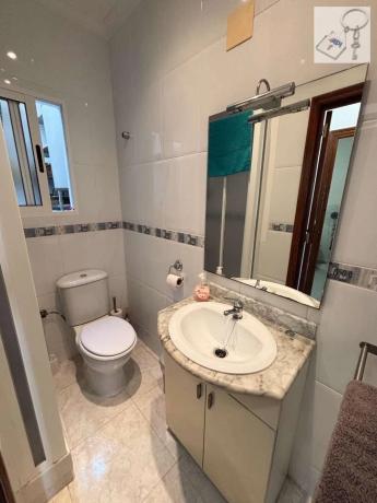 Chalet pareado en avenida Robleda