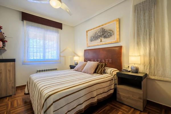 Chalet adosado en calle Irene Villa Gonzalez