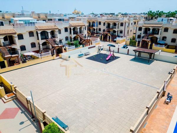 Chalet adosado en calle Irene Villa Gonzalez