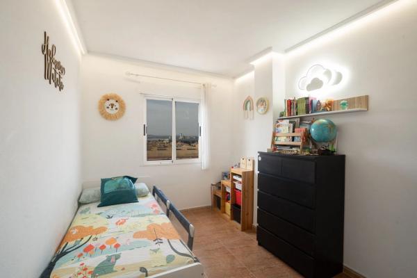 Piso en calle Caritas