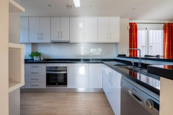 Chalet en Barrio Parque Acuático - Sector 25