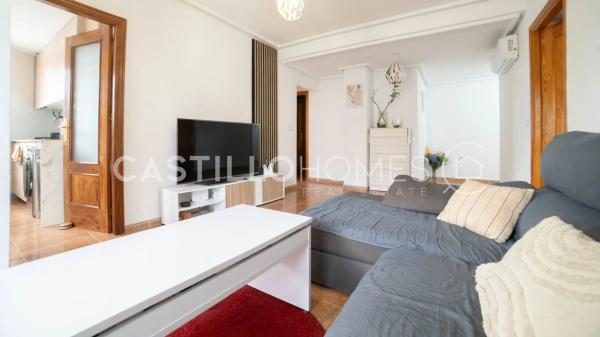 Piso en calle Caritas, 2