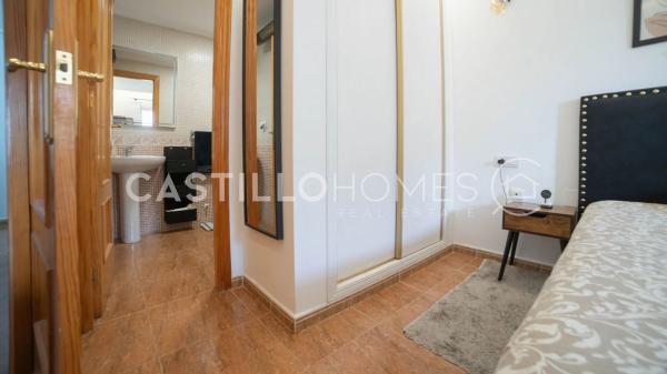 Piso en calle Caritas, 2