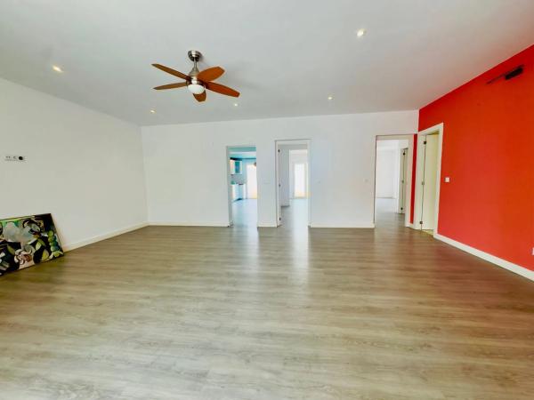 Chalet adosado en calle París