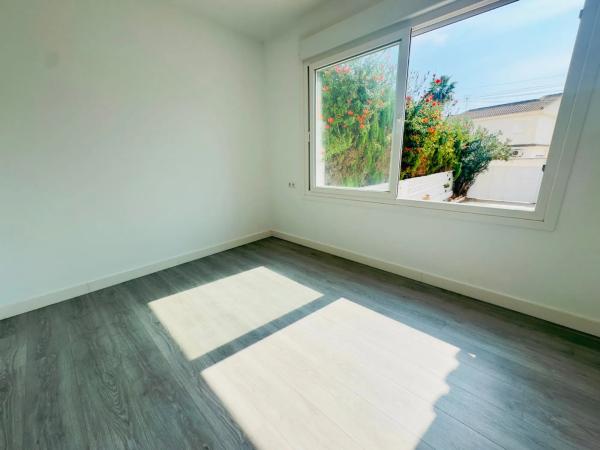 Chalet adosado en calle París