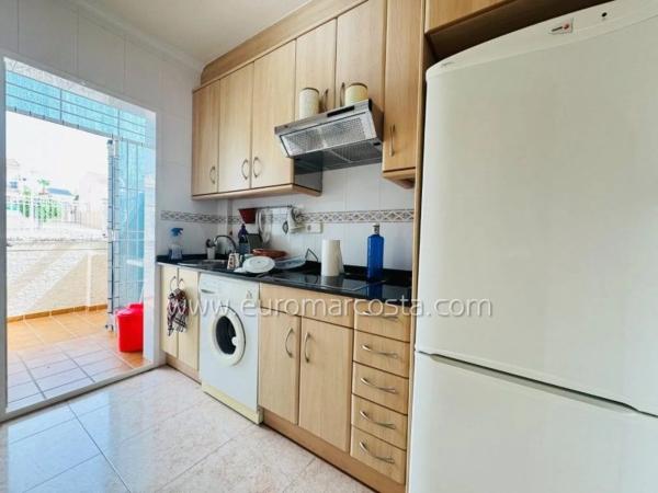 Chalet adosado en calle Avellaneda